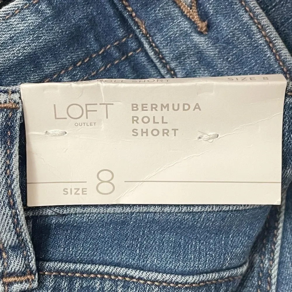 NWT LOFT Bermuda Roll Denim Shorts Size 8 Medium Wash Distressed Cuffed Stretch